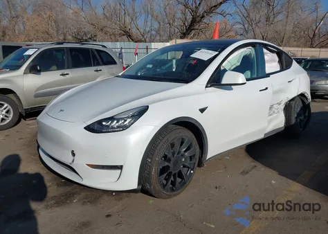 2022 Tesla Model Y Long Range Dual Motor All-Wheel Drive from USA, damaged, VIN 7SAYGDEE4NF385049